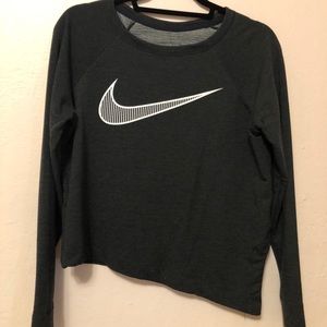 Nike Dri-Fit Workout Sweater - Size M (NWOT)